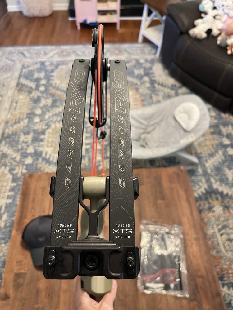 HOYT RX10!!! WOW!!