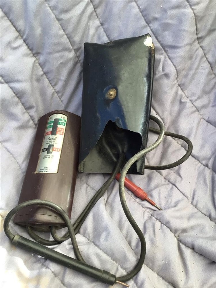 IDEAL VOLTAGE TESTER VINTAGE