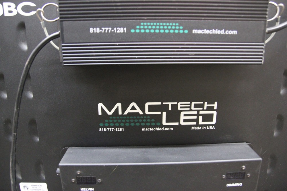 MacTech LED Artist Series 400BC Bi-Color Studio Light Panel