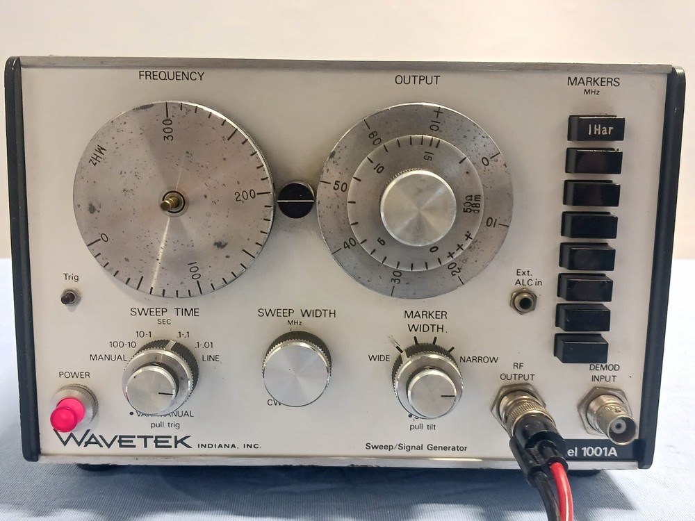 Wavetek Sweep/Signal Generator Model 1001A