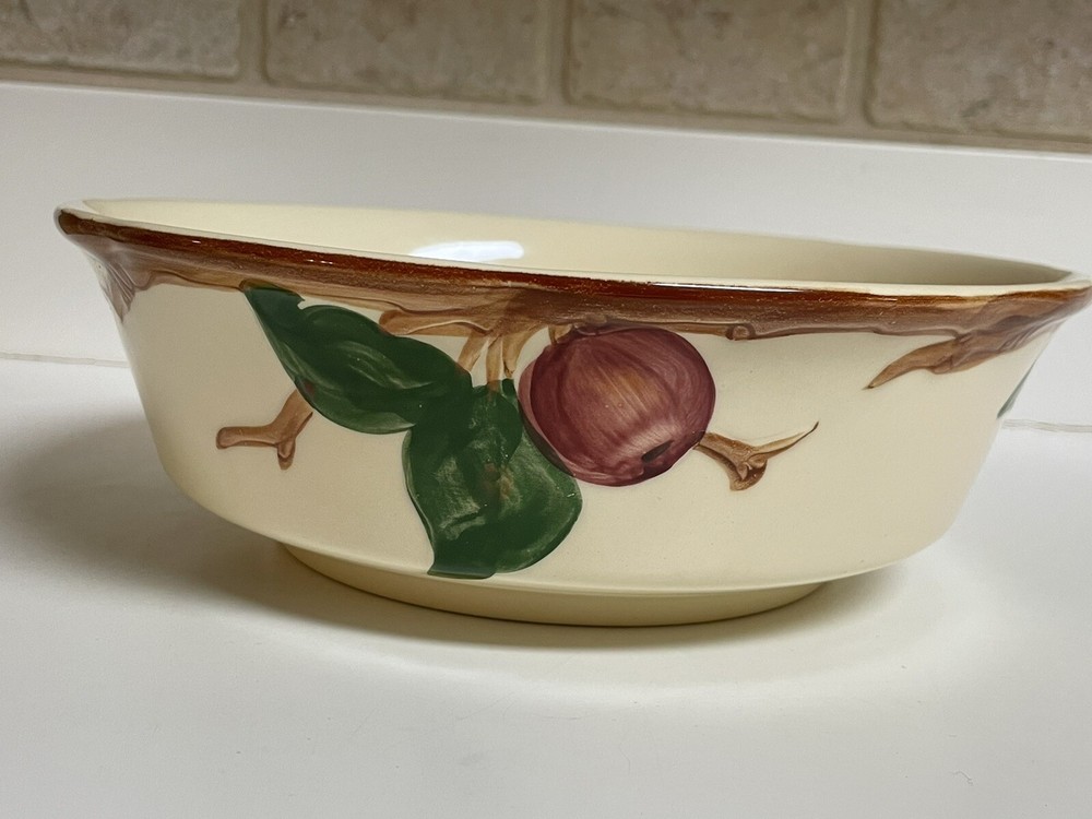 Franciscan Apple 8" Flared Vegetable Bowl