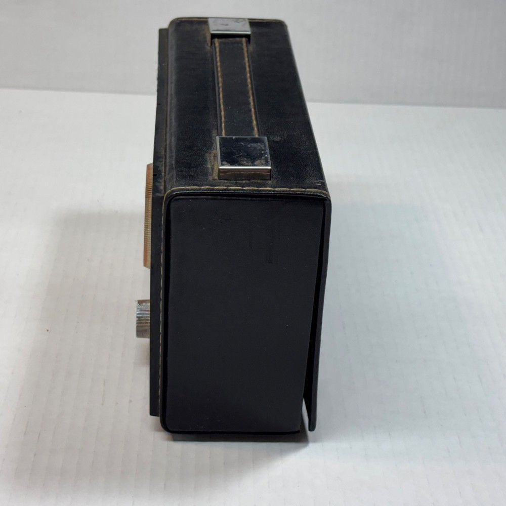 Vintage Highwave AC-DC Solid State 10 Transistor, Black Plastic Case Korea