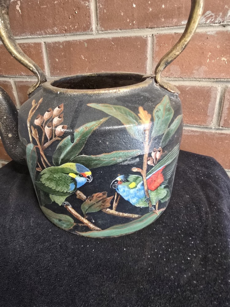 Hand Painted No 7 Kendrick Kettle