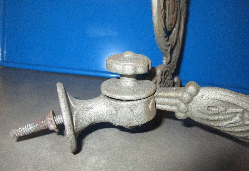 Vintage Cast Iron Ornate Double Hall Tree Hook / Wall Hook with Bolt