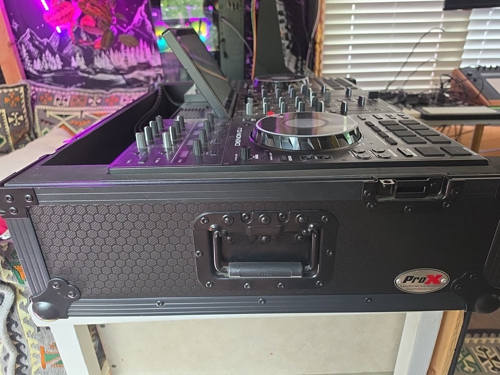 Denon DJ PRIME4+ With PROX case