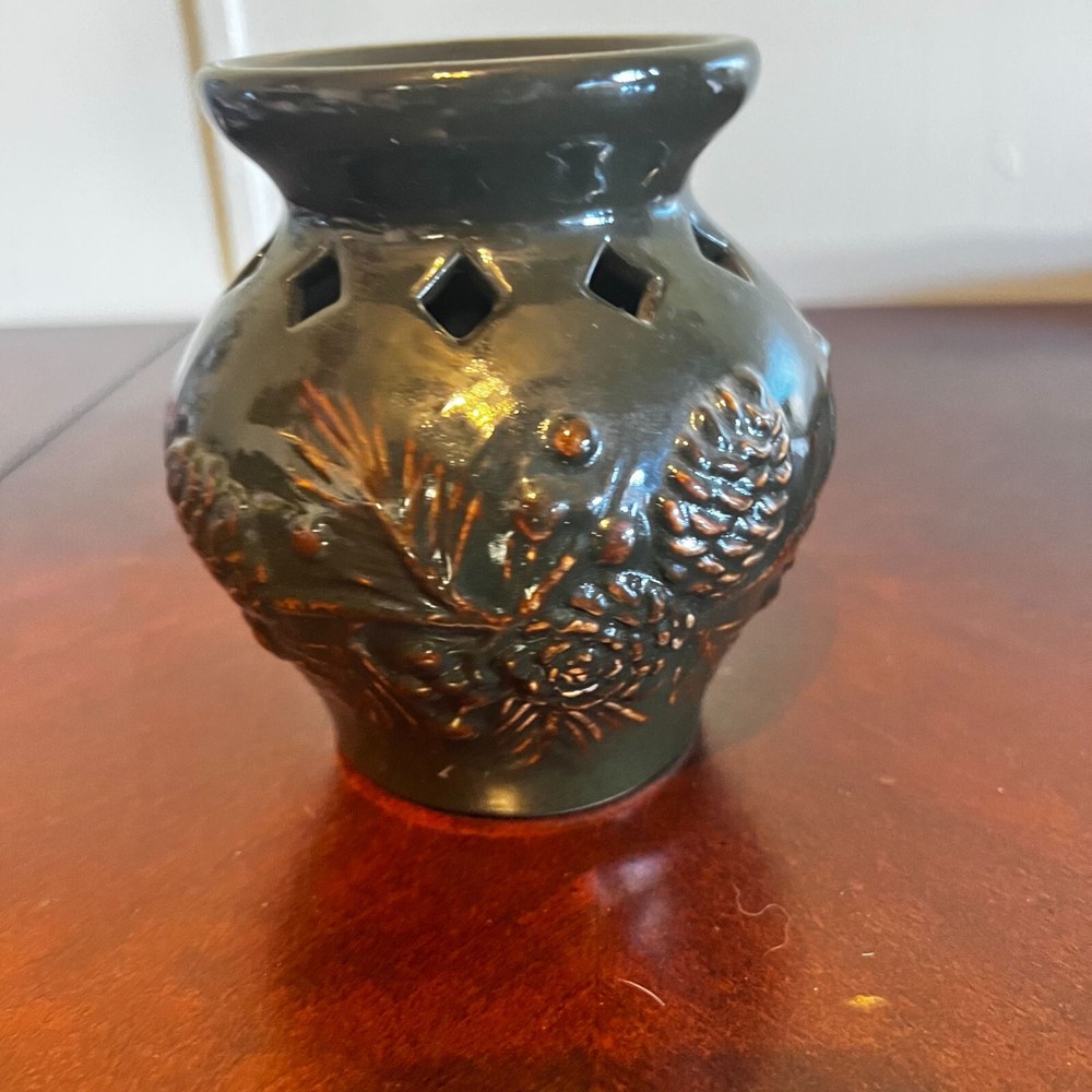 LivingQuarters 5" Pinecone Pattern Ceramic Tart Warmer Black rustic