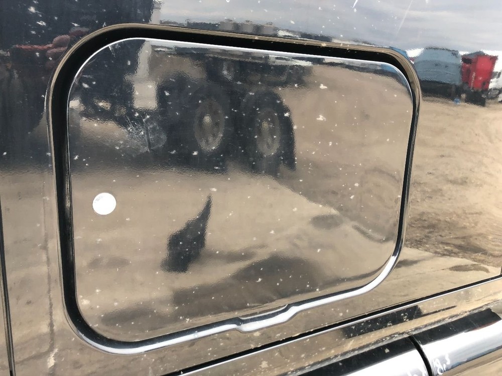 Peterbilt 387 Right/Passenger Sleeper Door - Used