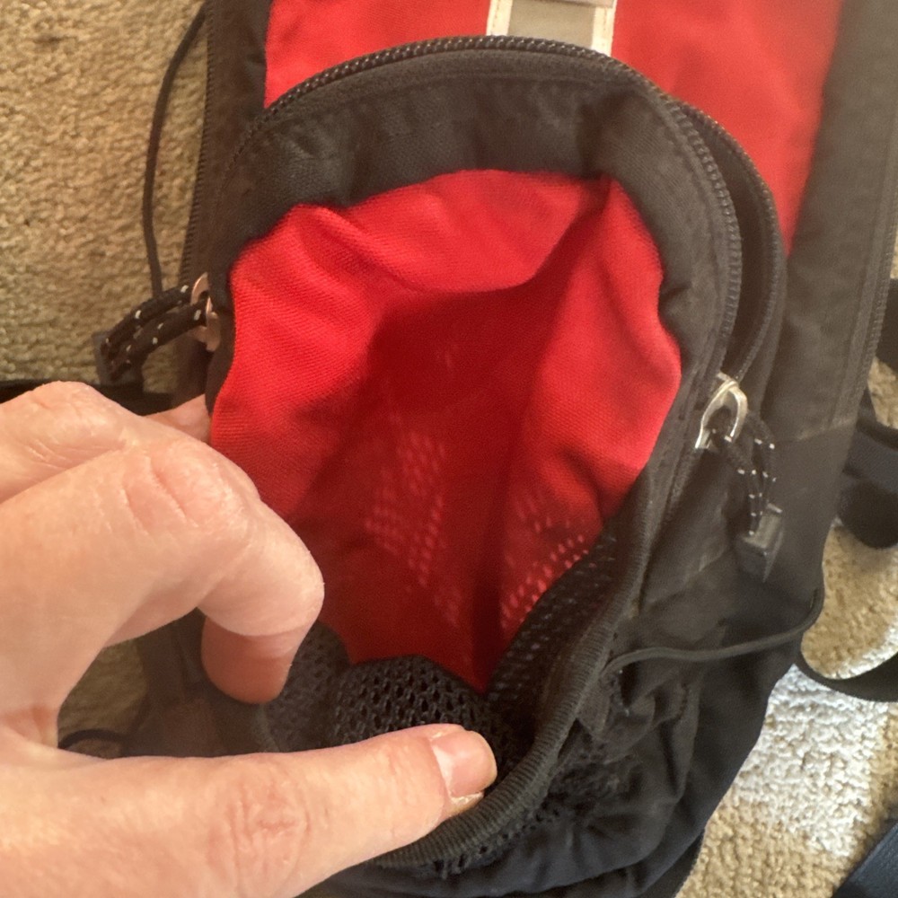 Gregory Mirage Daypack Hiking Backpack Red/Black Small