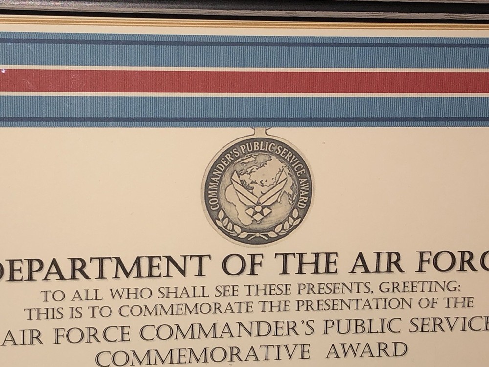USAF COMMANDER'S PUBLIC SERVICE COMMEMORATIVE AWARD CERTIFICATE Type-1