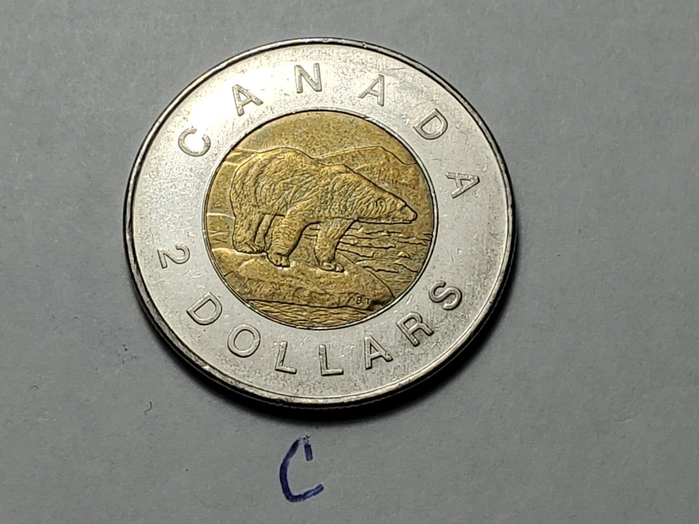 2006 CANADA 2 Dollar Toonie Coin 2006 on Bottom c