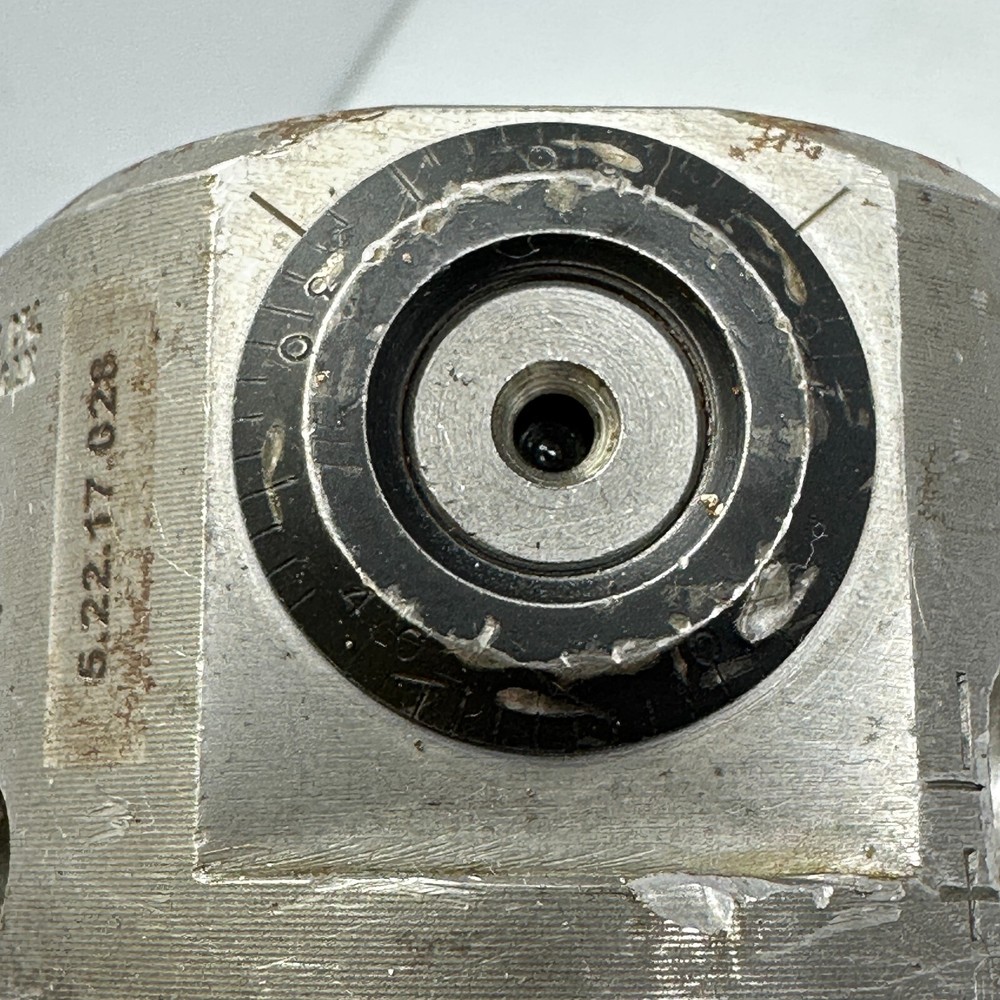 Devlieg Microbore GAH-05-037 Adjustable Boring Head for 3/8" Bar 1" Shank