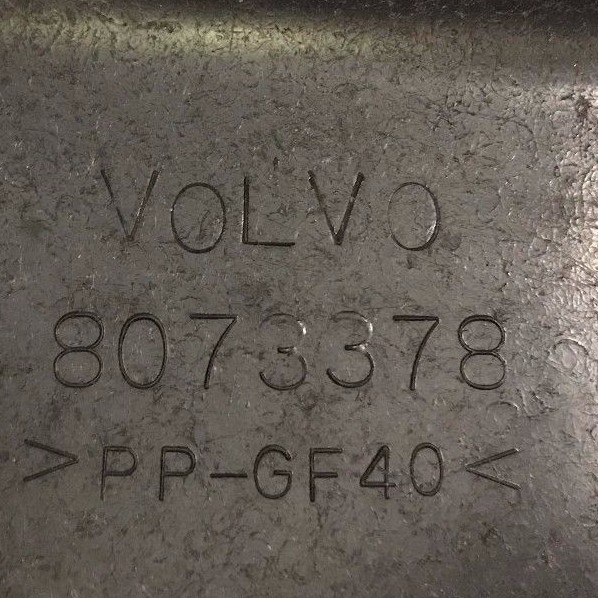 VOLVO BATTERY BOX WITH STEP 8073378