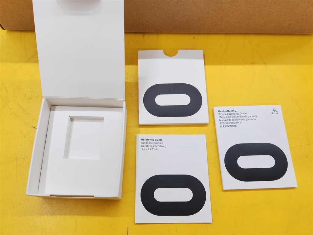 ⭐️⭐️⭐️⭐️⭐️ Oculus Quest 2 **OEM BOX ONLY** w Manuals