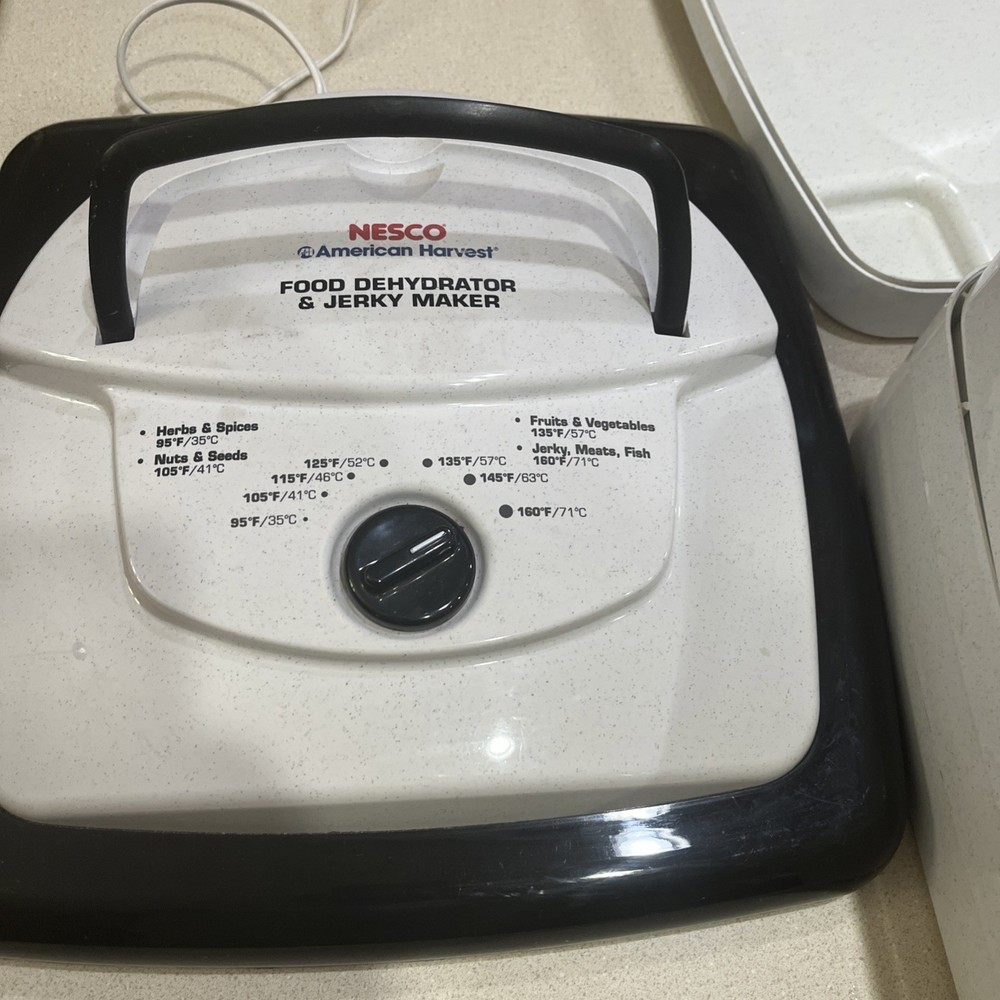 Nesco food dehydrator, and jerky maker. #441