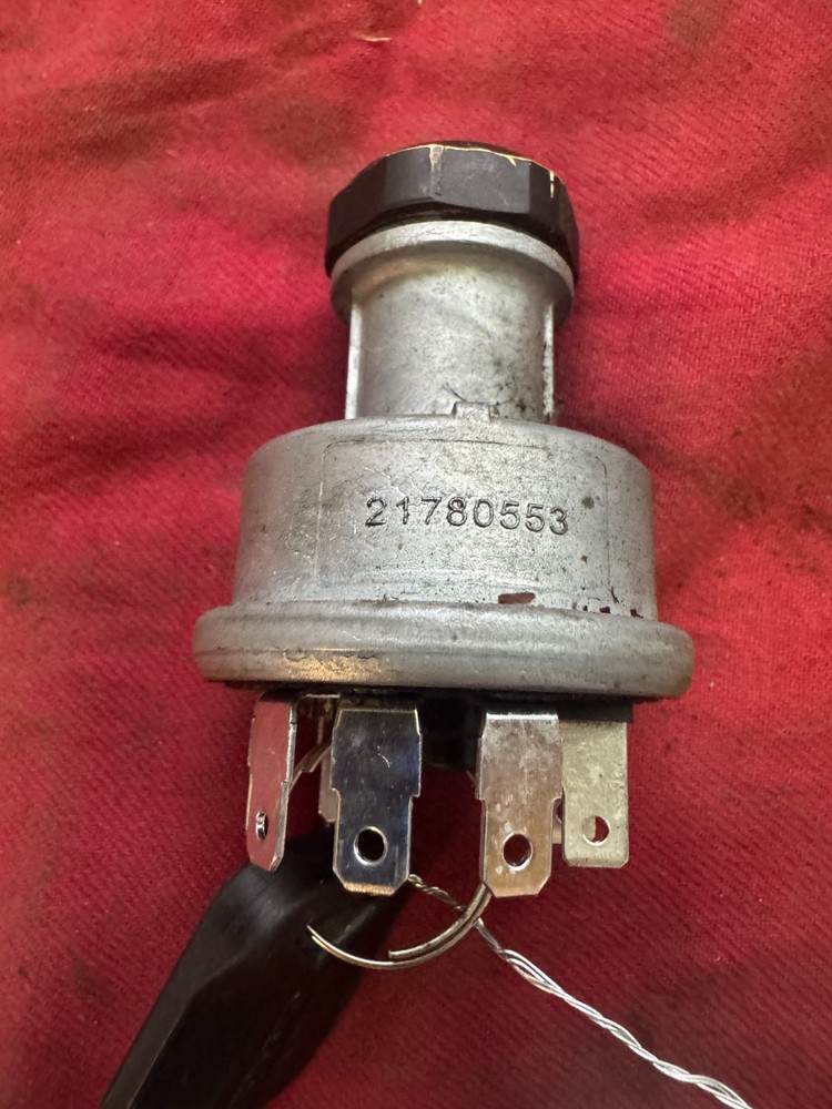 21780553 VOLVO VNL 2014 IGNITION SWITCH