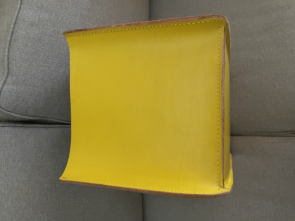 Segis Italia Leather Magazine Holder