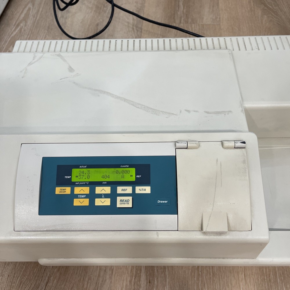 MOLECULAR DEVICES SPECTRA MAX PLUS MICROPLATE SPECTROPHOTOMETER WORKING!