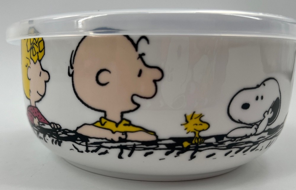Peanuts Gang Small Food Storage Container - Conversations