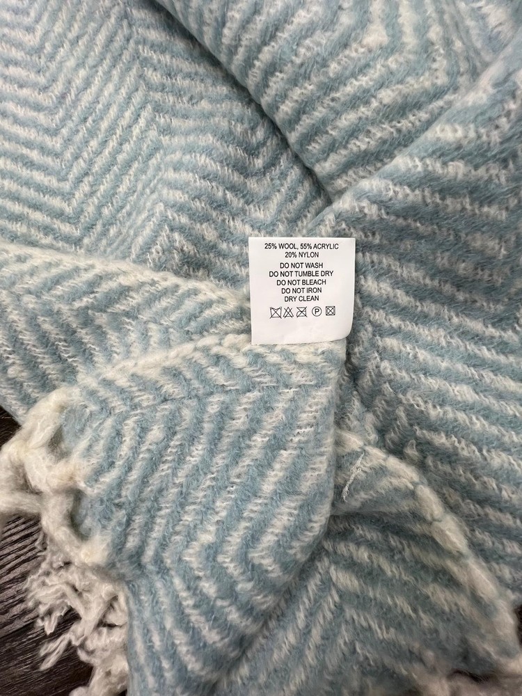 New Soft Throw Blanket Light Blue & White Herringbone Pattern with Tassel BLU-9