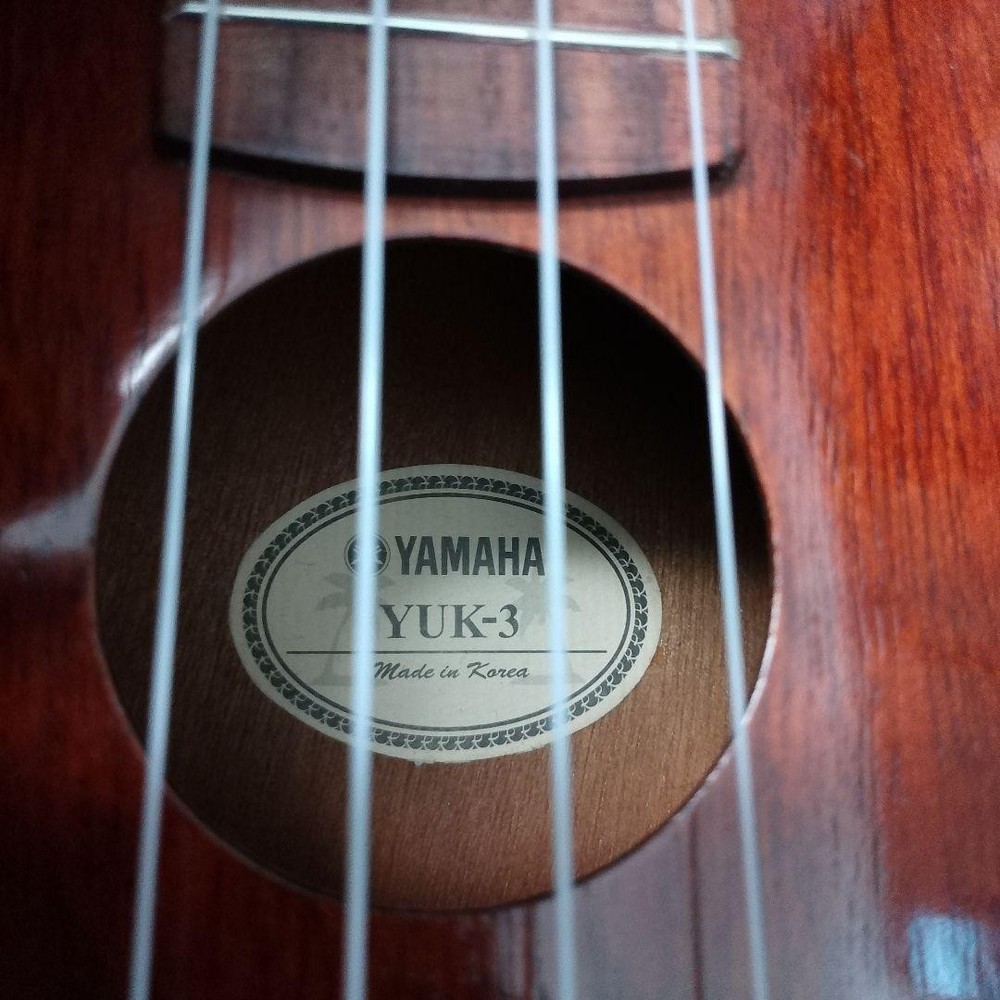 YAMAHA soprano ukulele