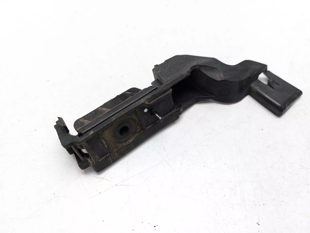 AUDI A4 B8.5 2014 REAR BUMPER MOUNT BRACKET SUPPORT RIGHT DRIVER SIDE OFFSIDE