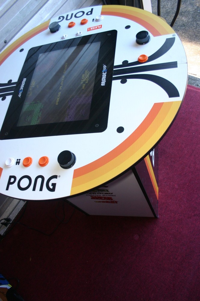 Arcade1Up Pong® 4 Player 8in1 Pub Table