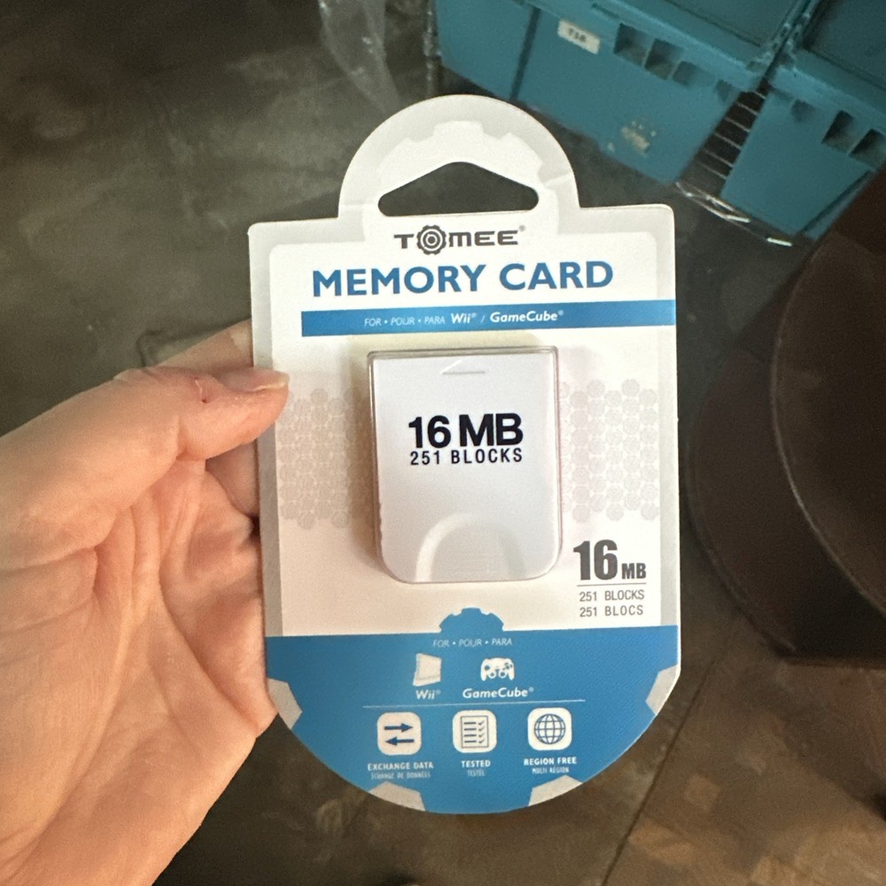 Hyperkin 16MB (251 Blocks) White Memory Card for Nintendo Wii or GameCube -...