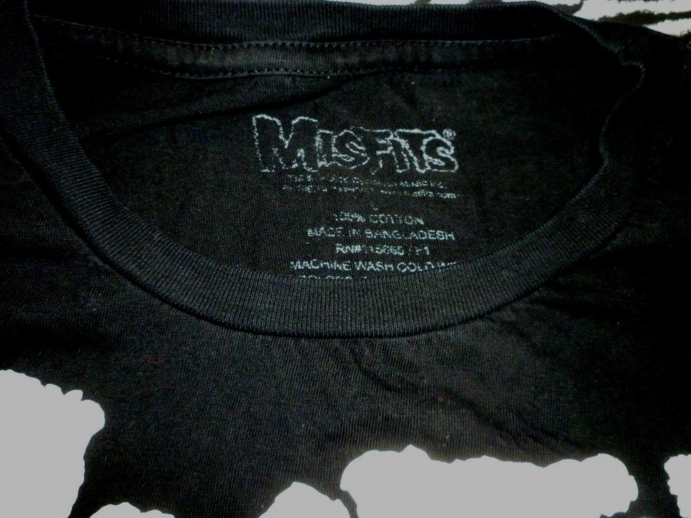 Misfits Shirt ( Used Size L ) Very Nice Condition!!!