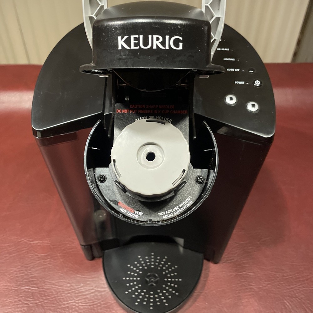 Keurig Single Cup Brewing System Coffee Maker Model B40. (USED)