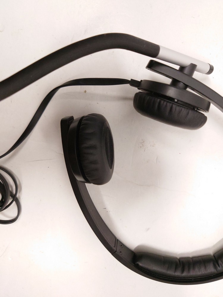 Logitech A-00057 USB Headset with Microphone Storage Bag - Tested and Working