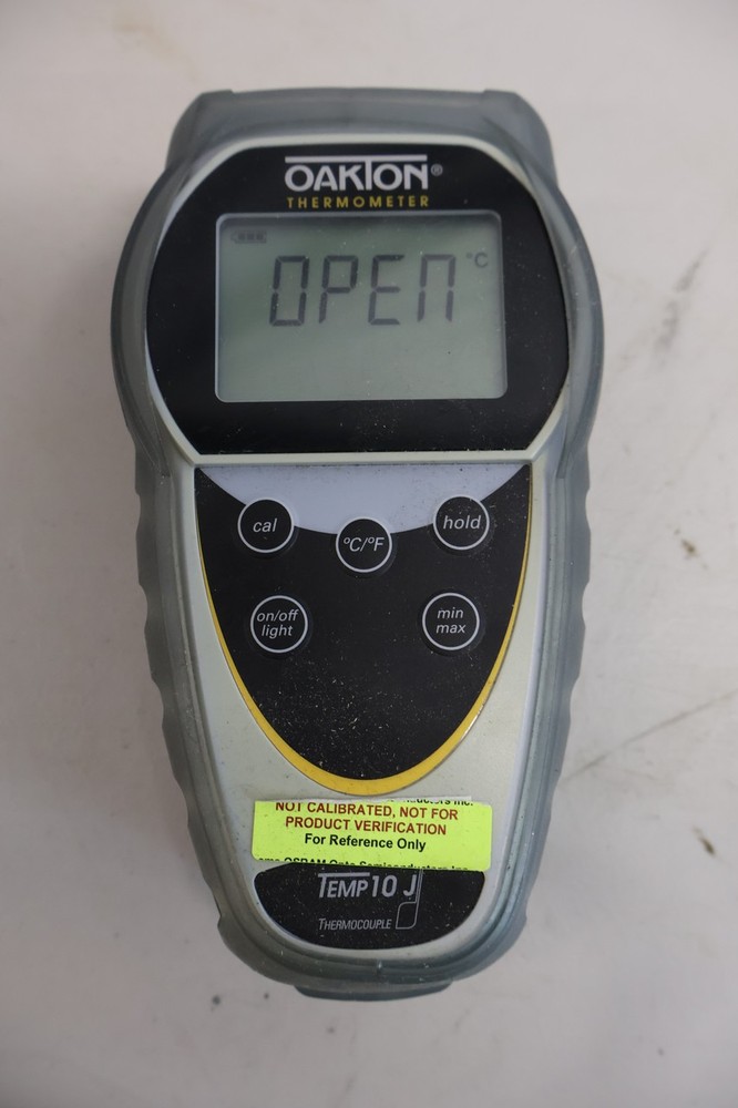 Oakton Temp10J Digital Thermometer