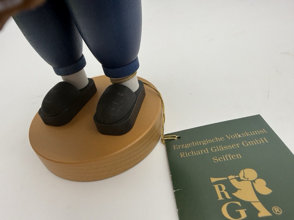 Authentic Richard Glässer Gingerbread Baker Nutcracker | Handcrafted Germany