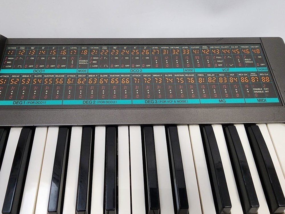 KORG POLY-800 Programmable Polyphonic Synthesizer Keyboard Music Instruments