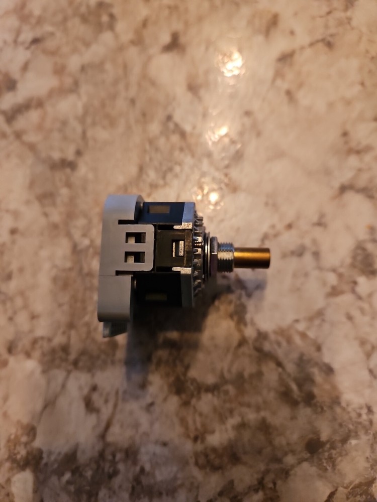 1PC rotary switch NEW FOR FUJI AC09-RY Band coding