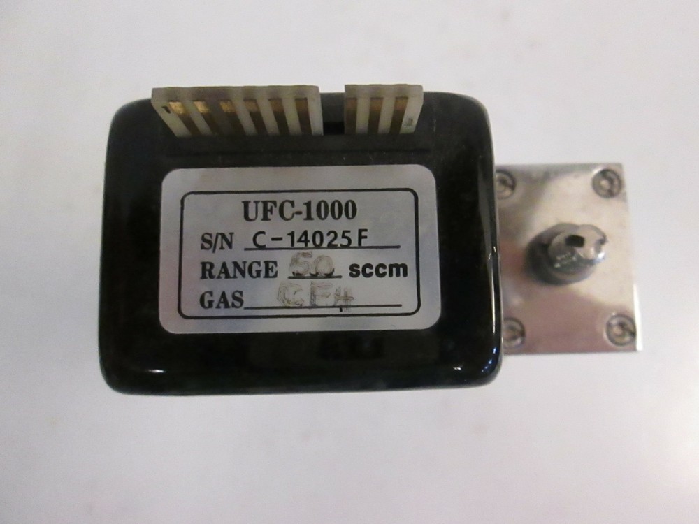 Unit UFC-1000 Mass Flow Controller MFC, CF4, 50 SCCM