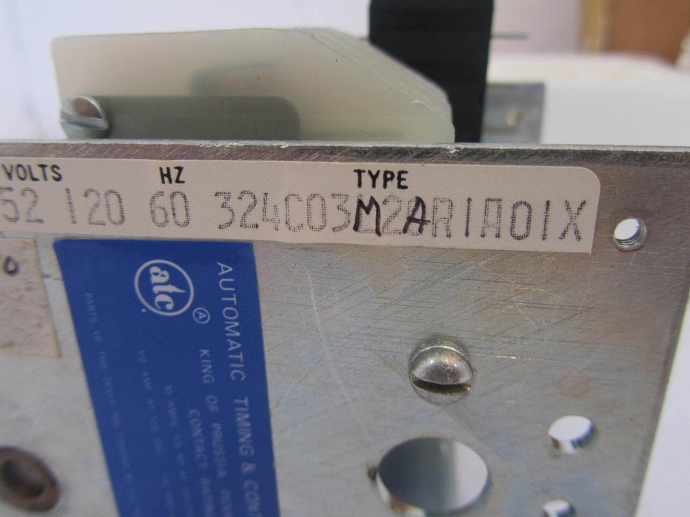 ATC 324C03M2AR1A01X Timer Cam Program Control 12 Hour 120 Volt