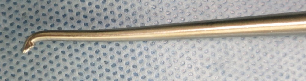 Codman Karlin 46-3169 Micro Curette, Backward Angle, 0000