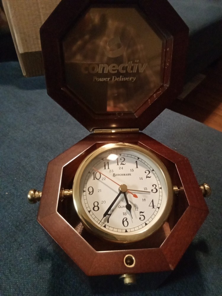 BENCHMARK Quartz Maritime Clock, Connective Power Delivery