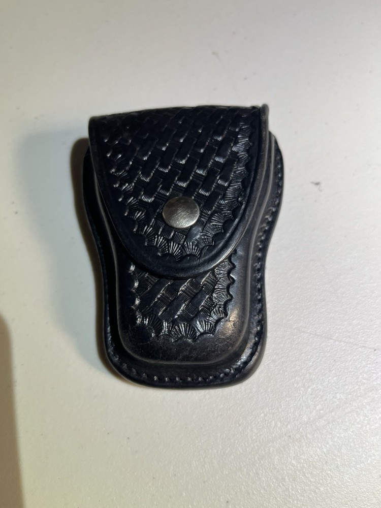Triple K Handcuff Carrier Black BW New 29