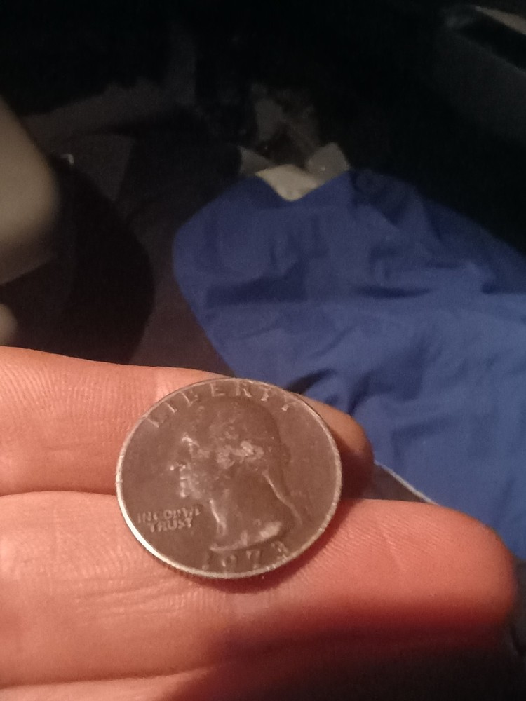 1973 no mint mark error coin. no clad . nice confioto.