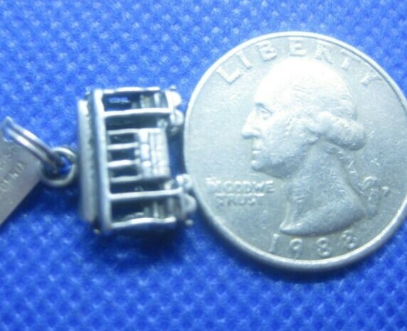 Sterling San Francisco Cable Car Charm