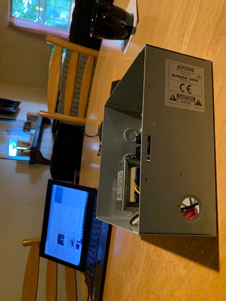 Altronix ALTV248 CCTV & Accessory Power Supply Preowned Nice Unit