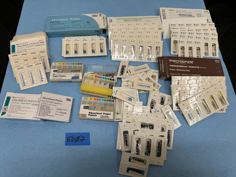 Absorbent Paper Points -Laboratory - Lot Shown