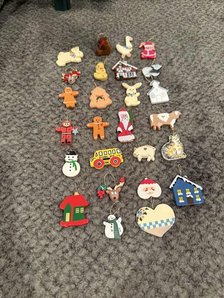 Vintage Christmas Tree 24" Tiny Ornaments In A Red Bag See Notes (BIN)
