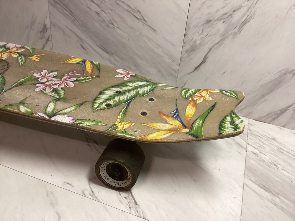 Globe Flower Graphic Complete Skateboard - 25”x7”.