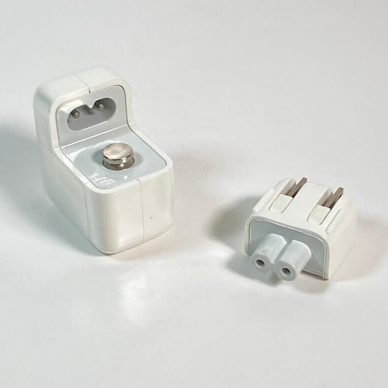 Apple 607-2804 iPhone Charger USB Power Adapter, White
