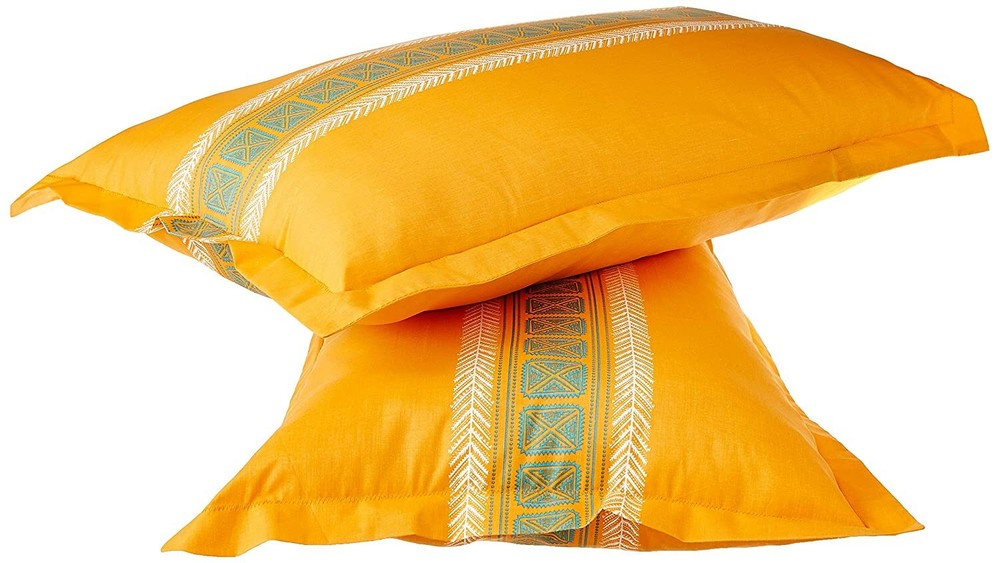 Cotton Double Bedsheet with 2 Pillow Covers Fuzzy Strings Orange