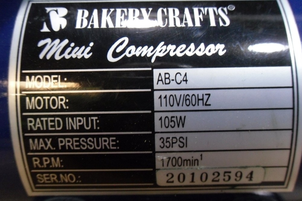 Bakery Crafts Mini Compressor AB-C4 & 4 Airbrushes & Parts Bundle