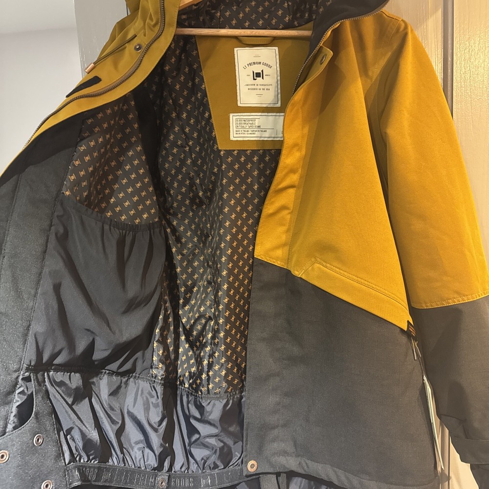 L1 Premium Goods Ski Jacket