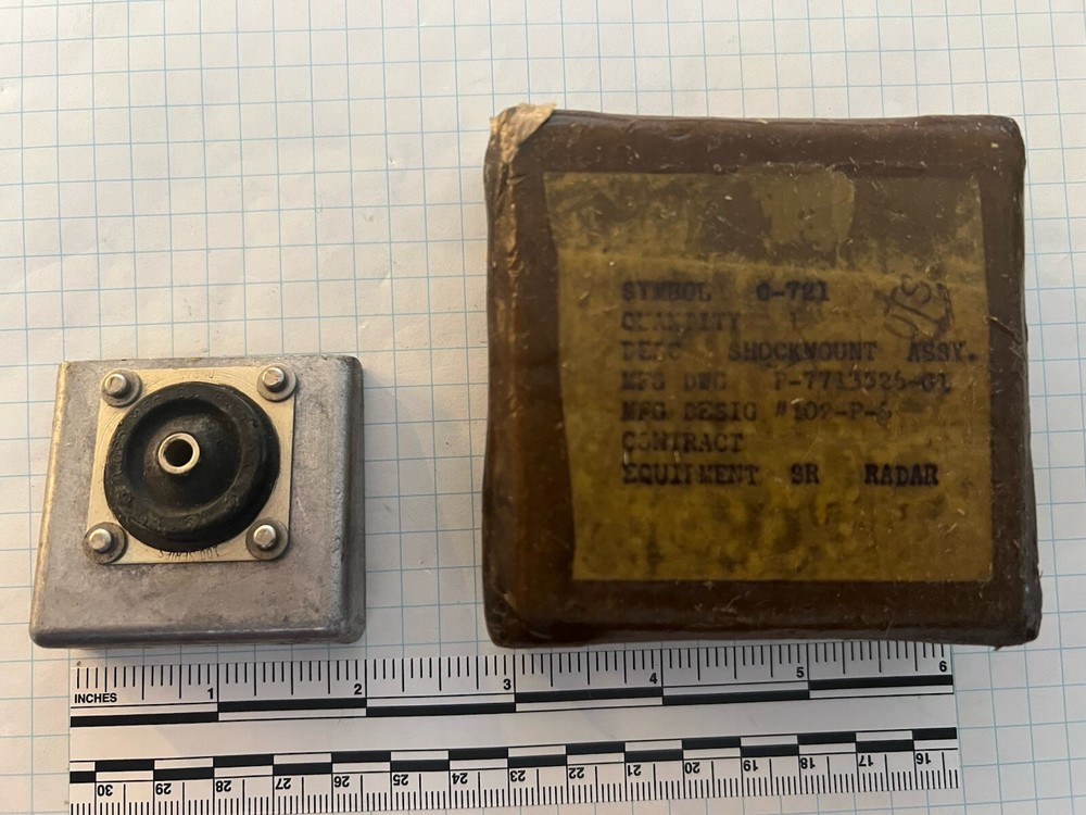 Instrument Panel - Vintage Radio - Vibration Mount SR RADAR